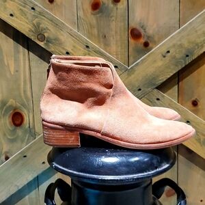 SOLUDOS SUEDE  LEATHER SHORT BOOTS SIZE 9.5 BOHO COWGIRL ANKLE BOOTIES